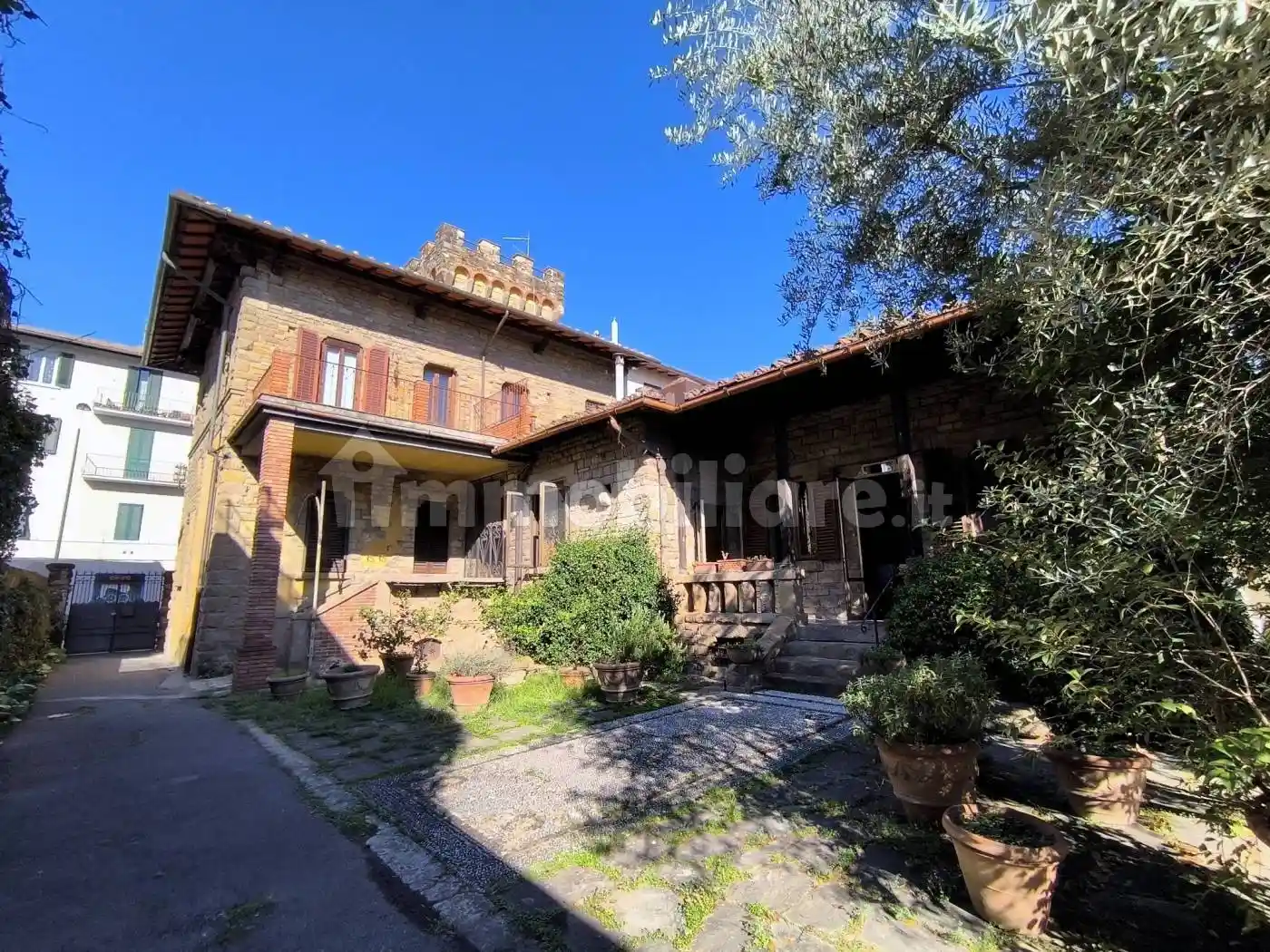 Casa indipendente in vendita a Firenze