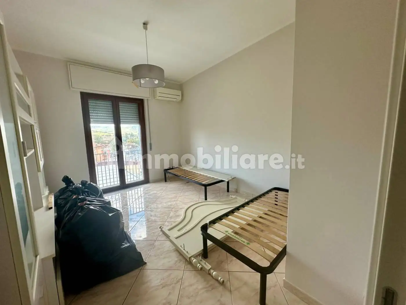 Trilocale ottimo stato, quinto piano, Atripalda - foto 3