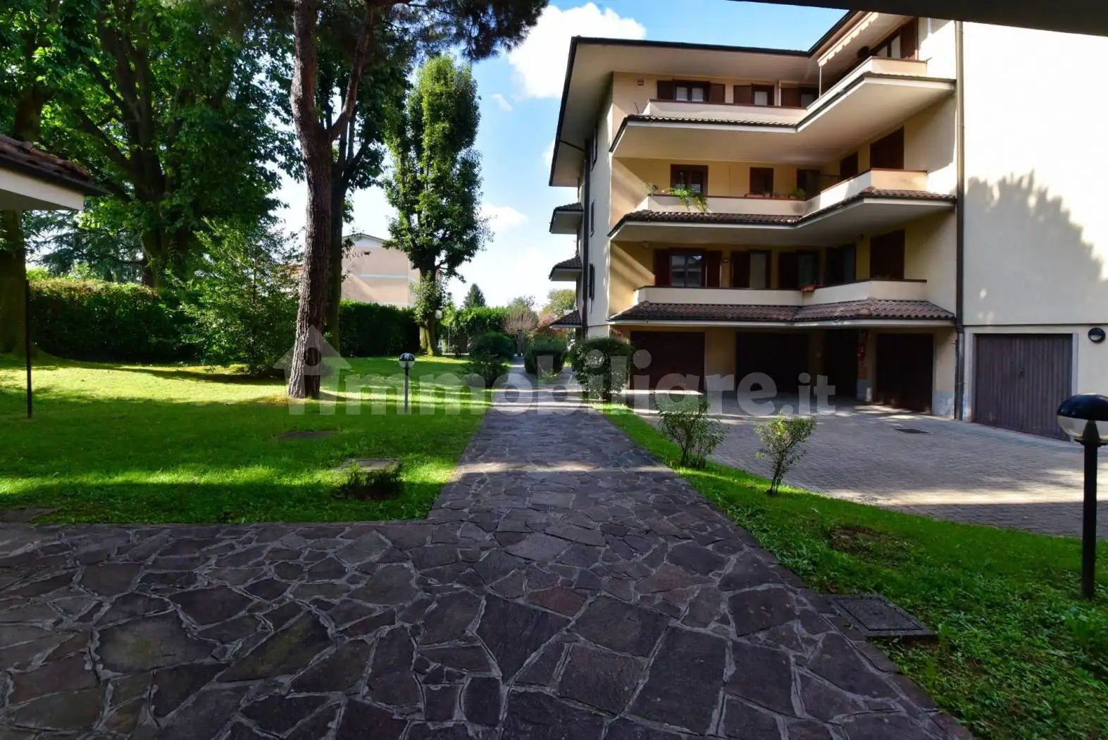 Appartamento in vendita a Carimate