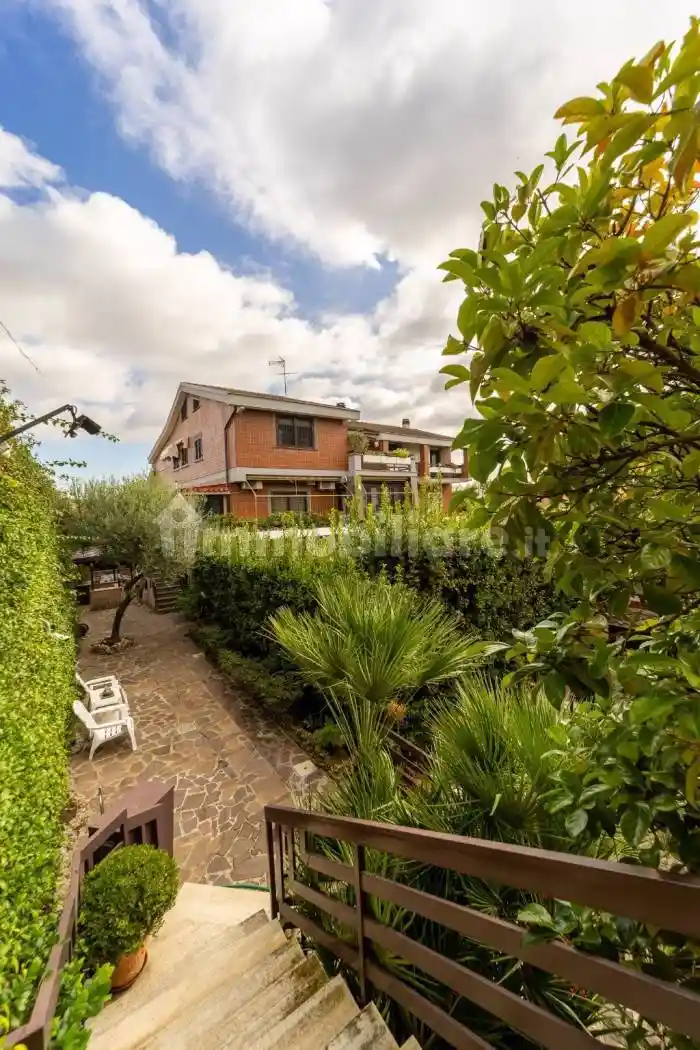 Villa in vendita a Roma