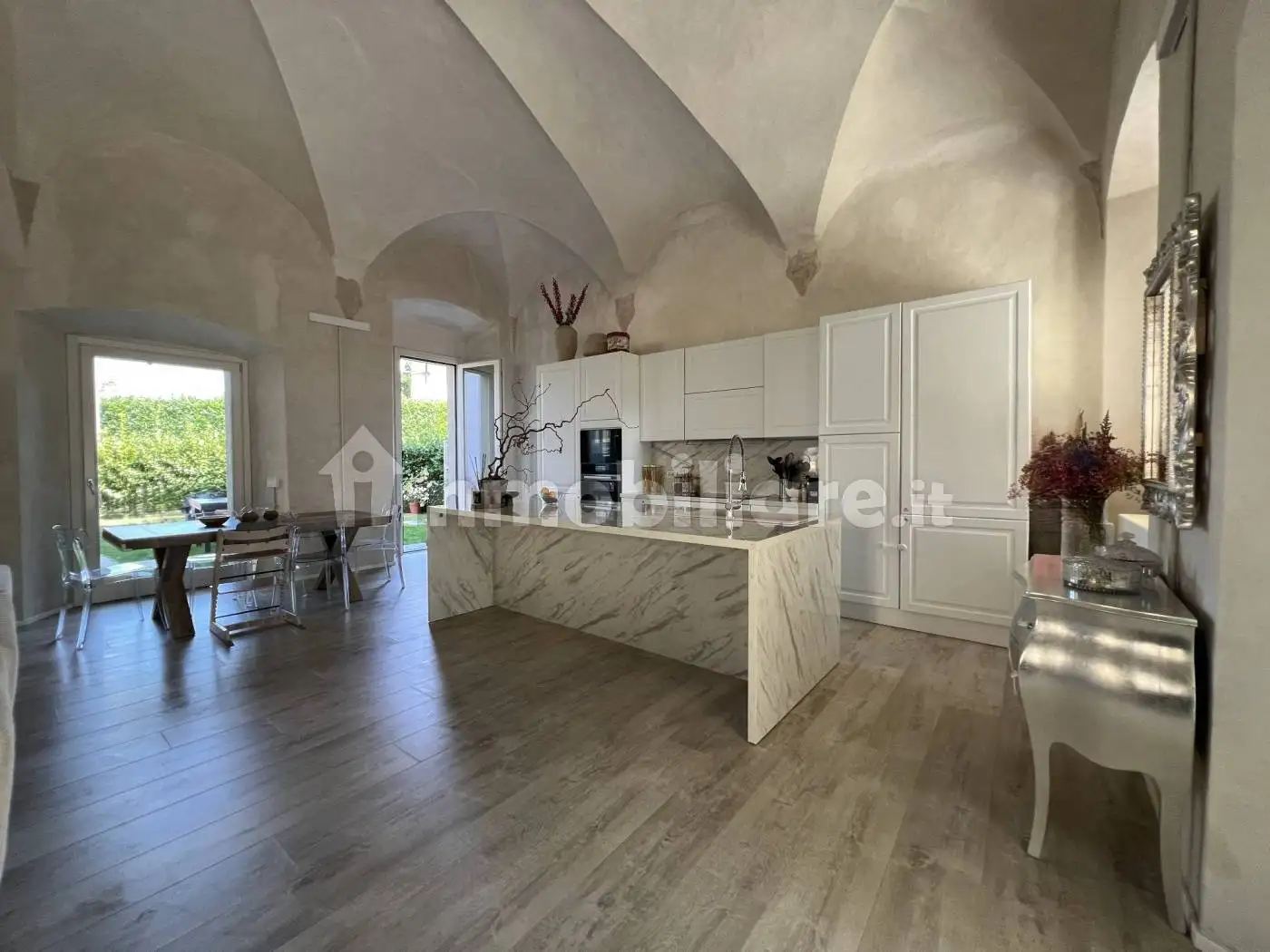 Appartamento in vendita a Porto Valtravaglia