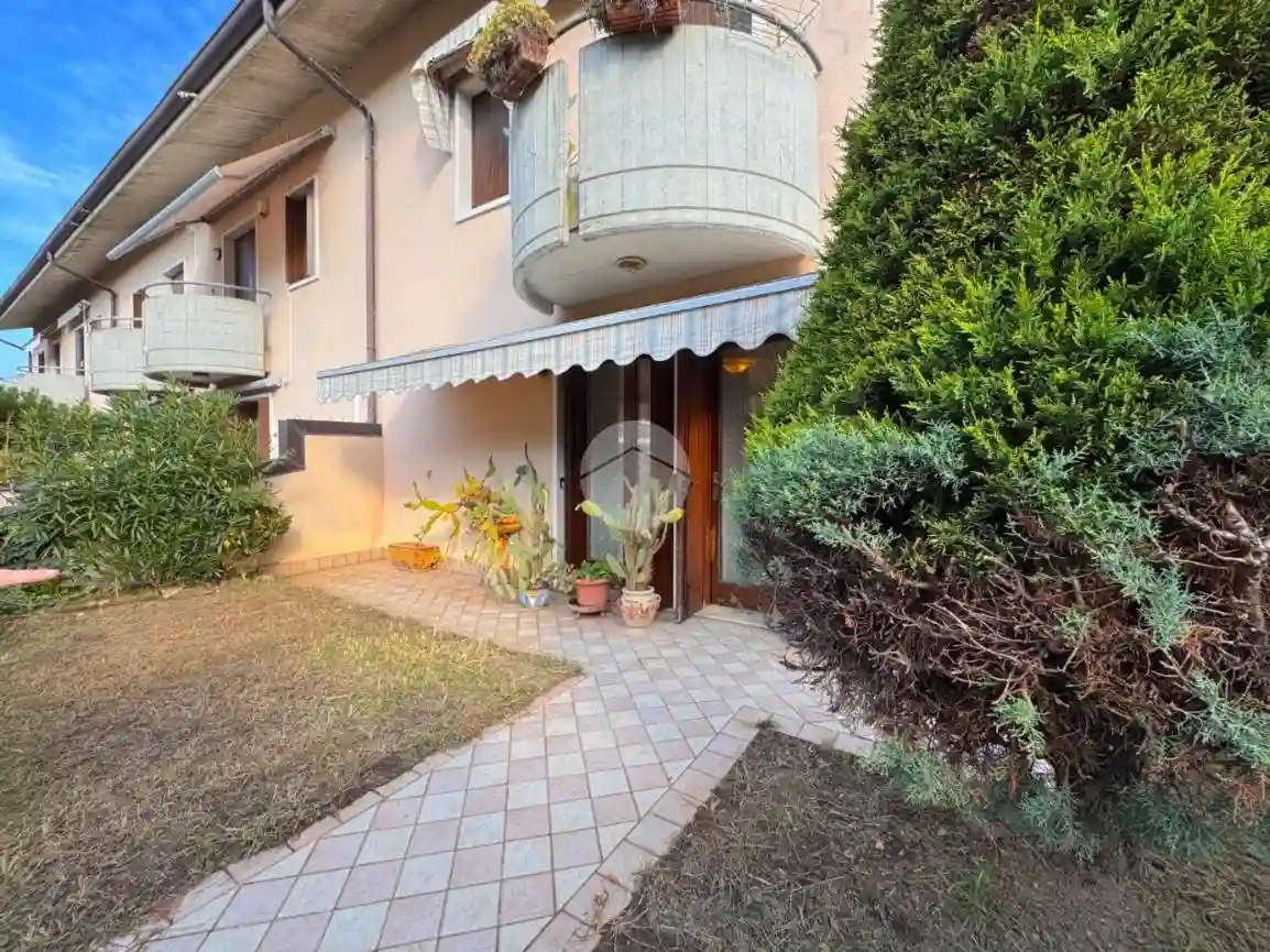 Villetta a schiera - foto 2