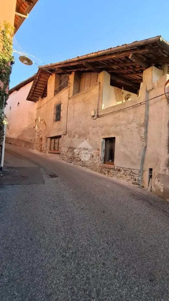 Rustico - Casale in vendita a Cuceglio