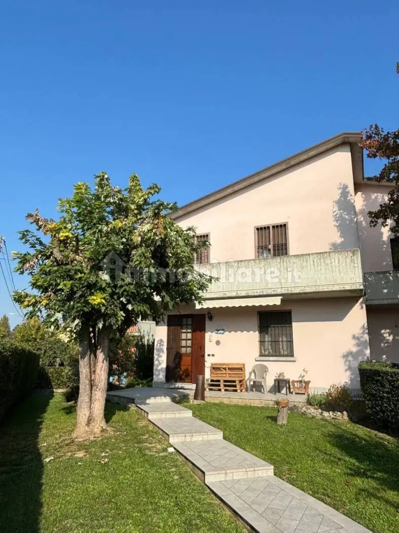 Villa bifamiliare via Isonzo 1, Roveleto, Cadeo - foto 2