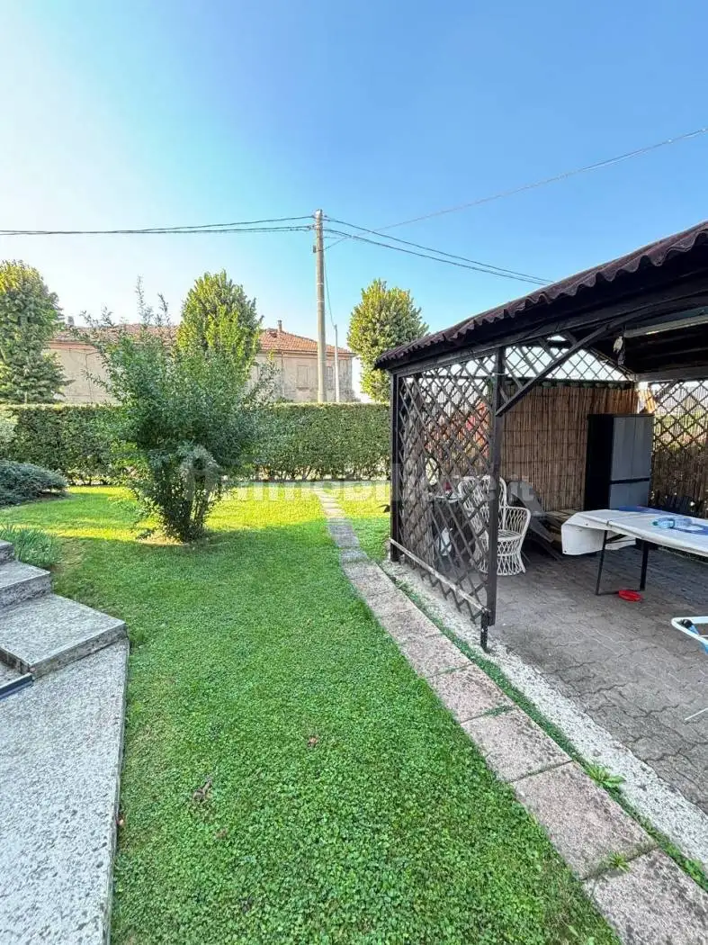 Villa bifamiliare via Isonzo 1, Roveleto, Cadeo - foto 4