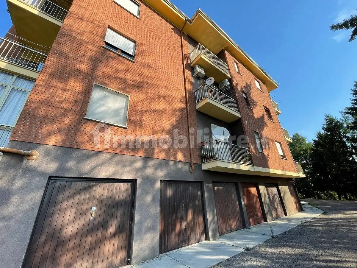 Quadrilocale piazza Sant'Alessandro 5, Centro, Calosso - foto 4