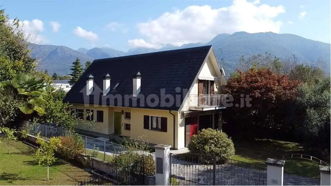 Casa indipendente in vendita a Crevoladossola