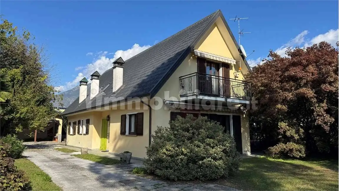 Terratetto unifamiliare via Mazzini, 15, Centro, Crevoladossola - foto 2