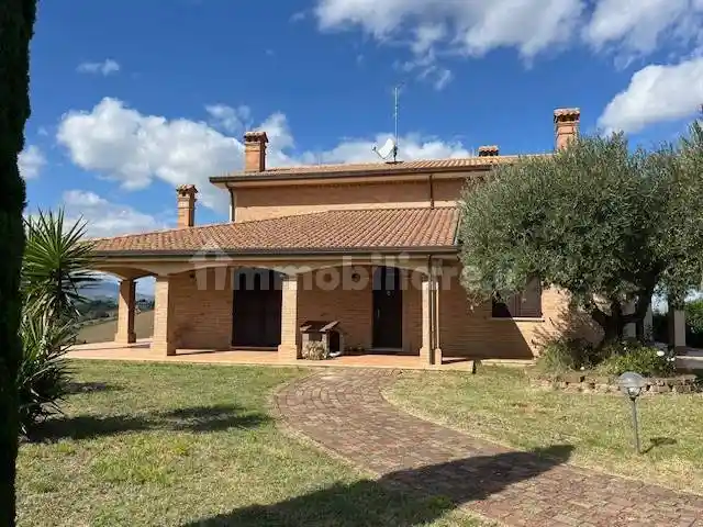 Villa in vendita a San Clemente