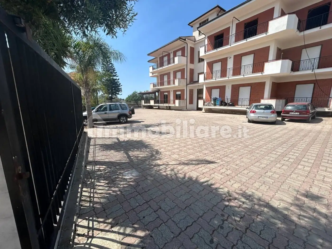 Appartamento in vendita a Roccella Ionica