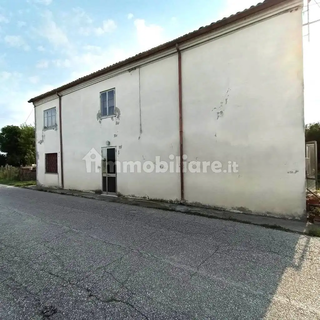 Villa in vendita a Crespino