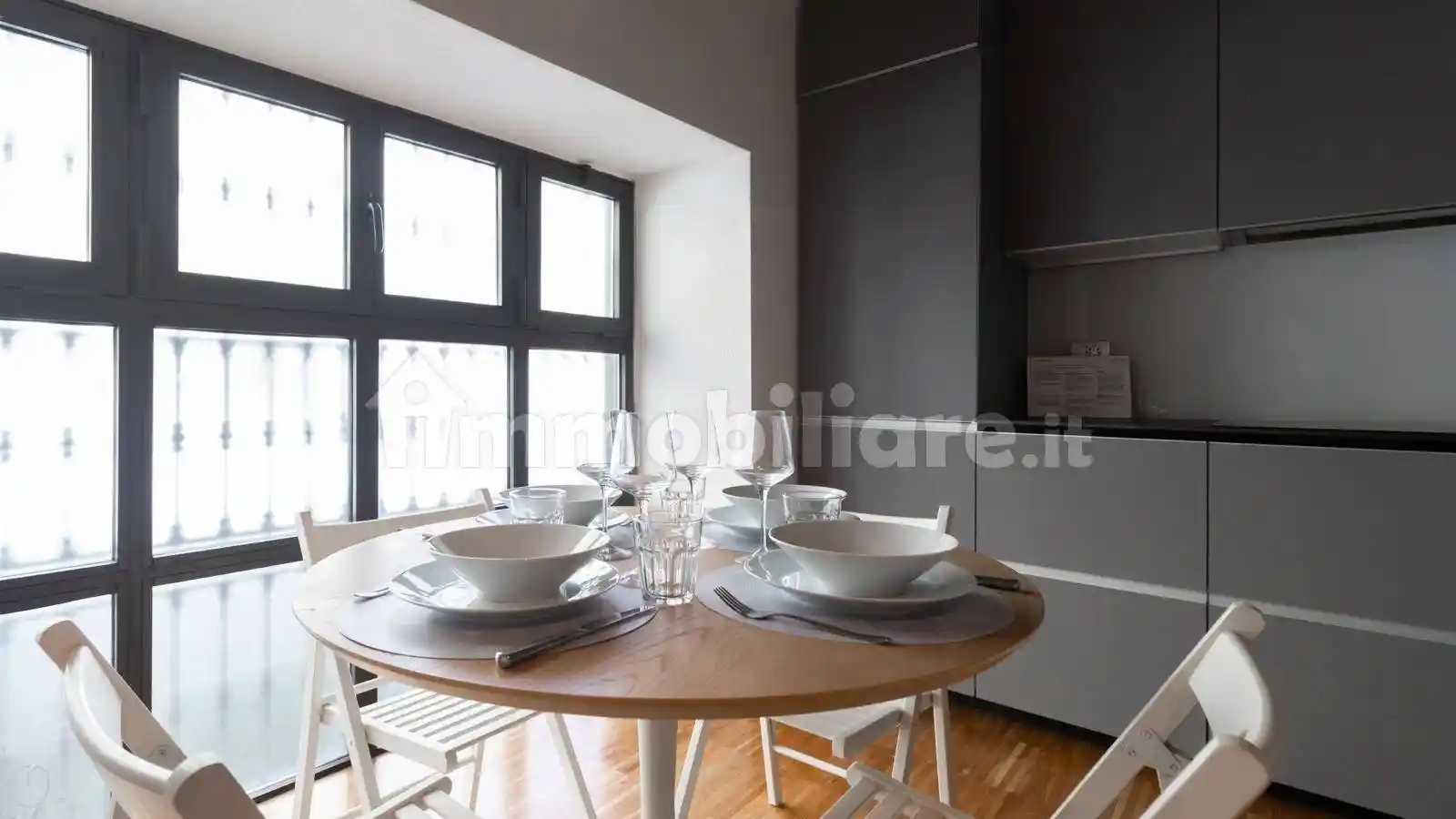 Quadrilocale via Paolo Frisi  8, Porta Venezia, Milano - foto 2