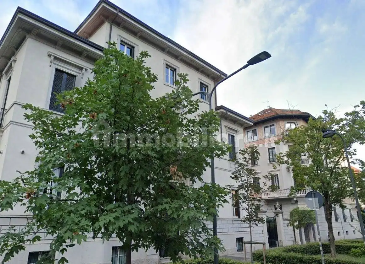 Penthouse - Attic in vendita a Milan