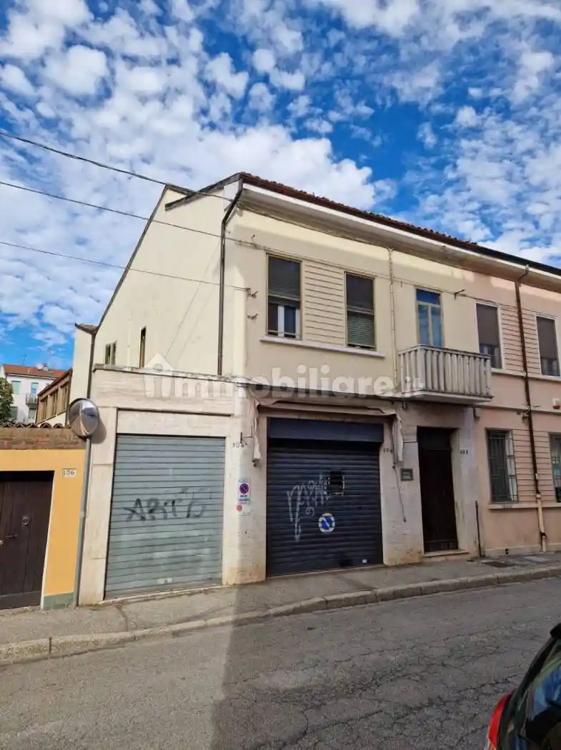 Villa in vendita a Ferrara