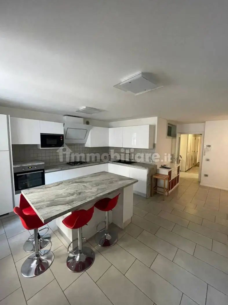 Appartamento in vendita a Vallelaghi