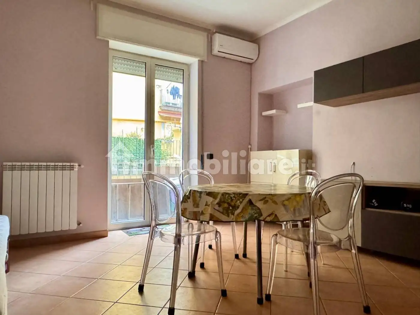 Appartamento in vendita a Napoli