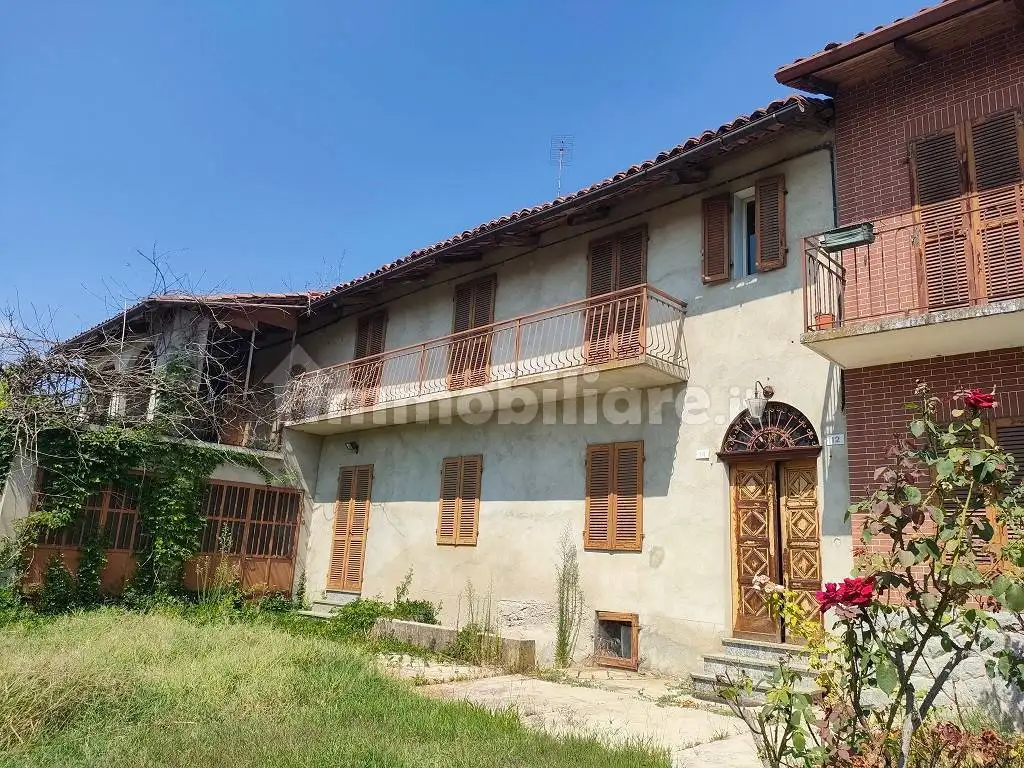 Casa indipendente in vendita a Viale