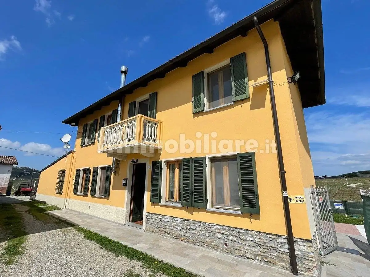 Rustico - Casale in vendita a Santo Stefano Belbo