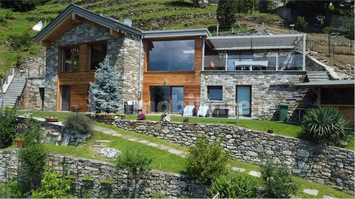 Villa in vendita a Chiavenna