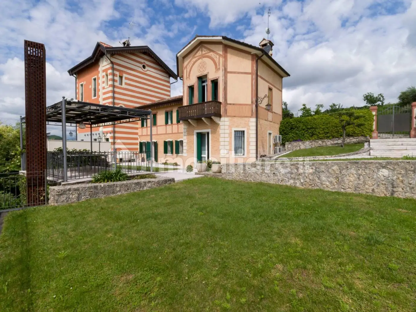 Villa in vendita a Refrontolo