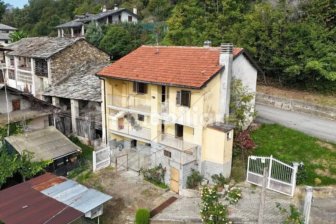 Casa indipendente in vendita a Chiesanuova