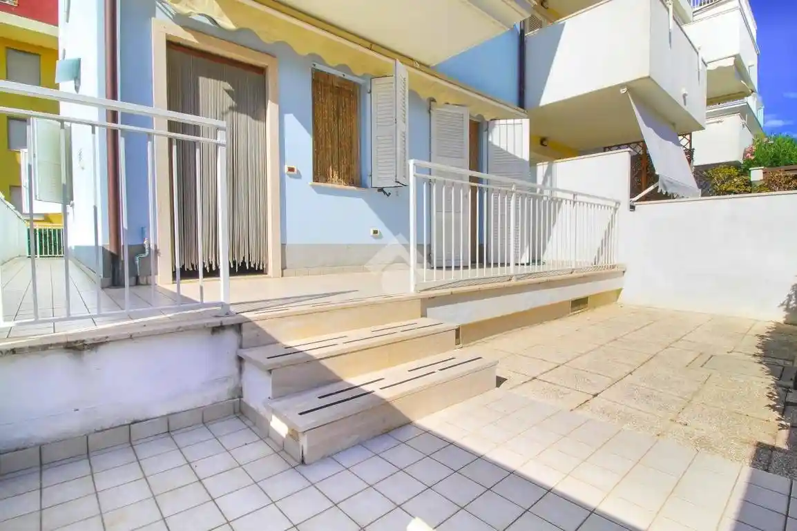 Trilocale via dei Piceni 4, Centro, Martinsicuro - foto 2