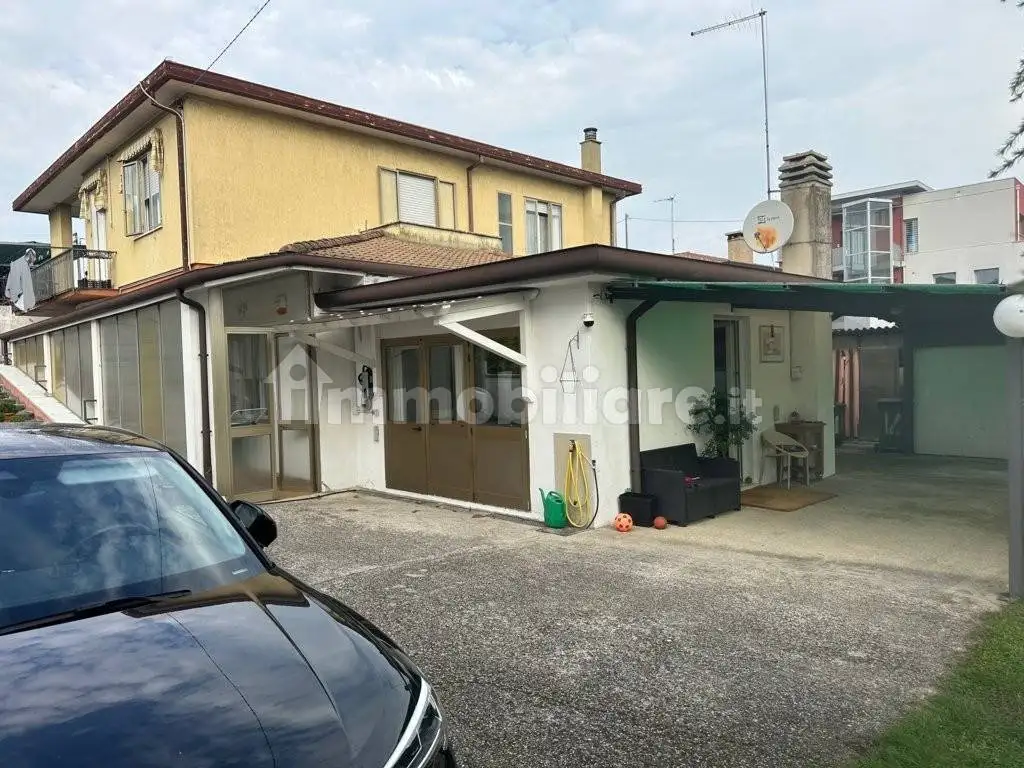 Quadrilocale via Genova, Centro, Campagna Lupia - foto 2