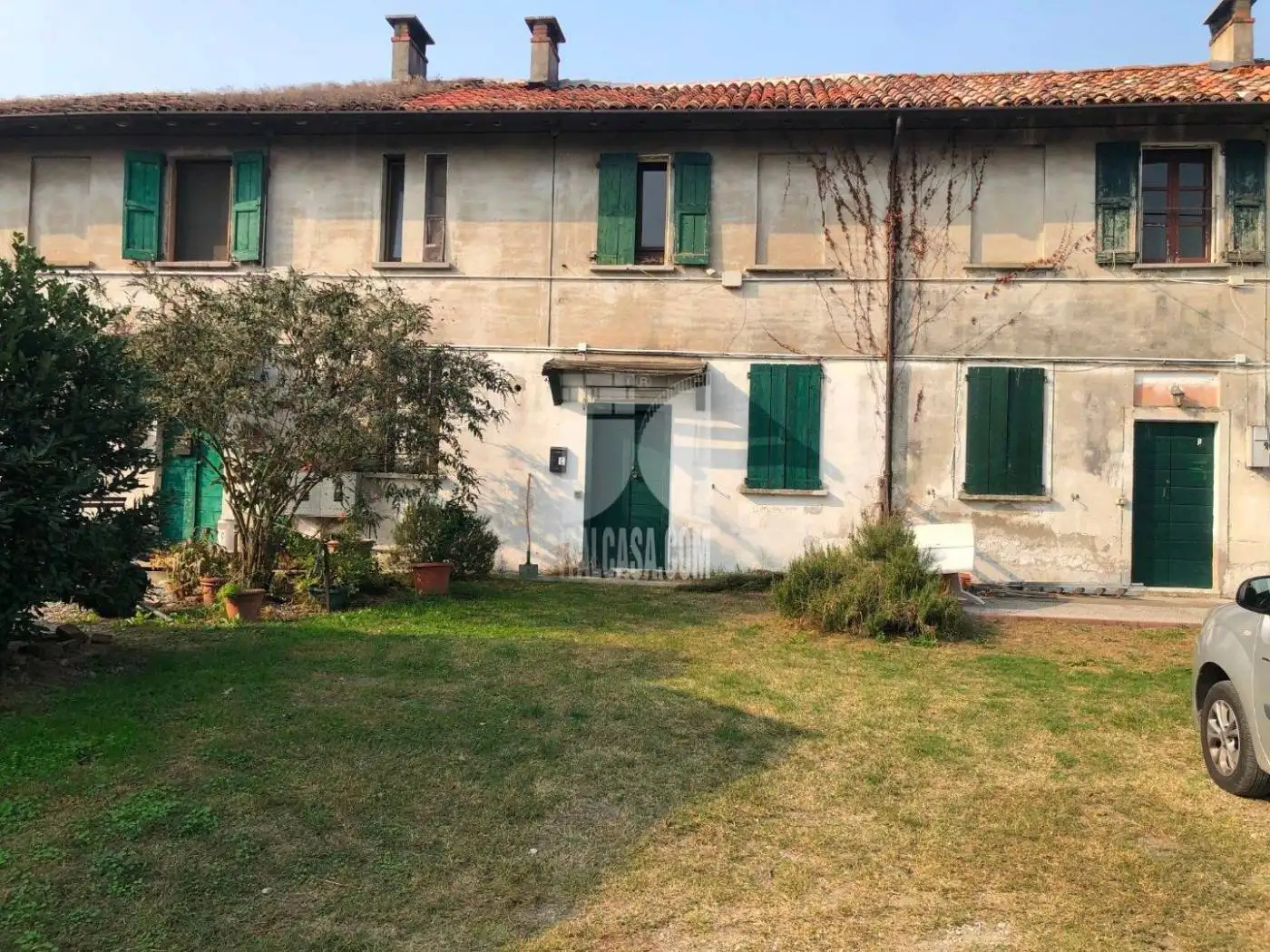 Casa indipendente in vendita a Lodi