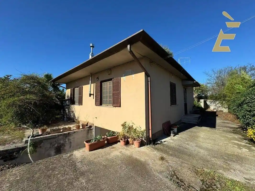 Villa in vendita a Aprilia