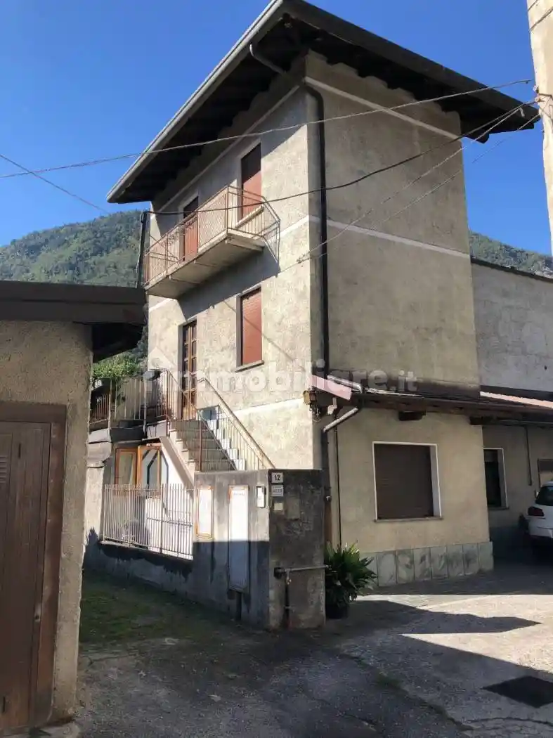 Casa indipendente in vendita a Sondrio