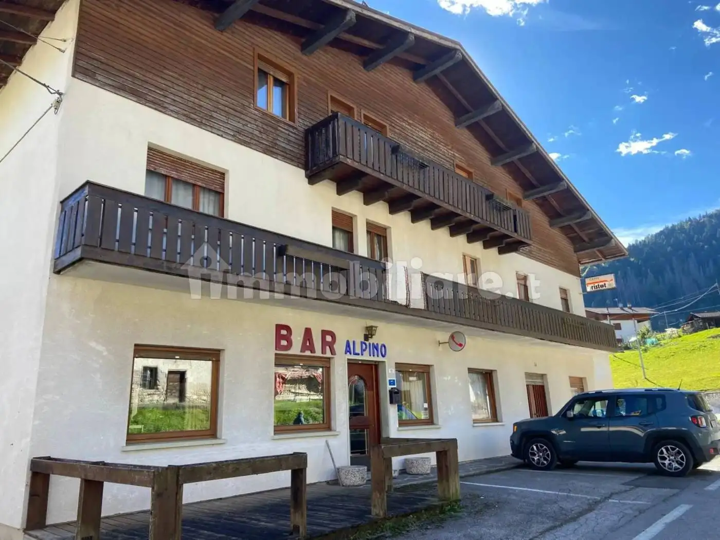 Palazzo - Edificio in vendita a Sagron Mis