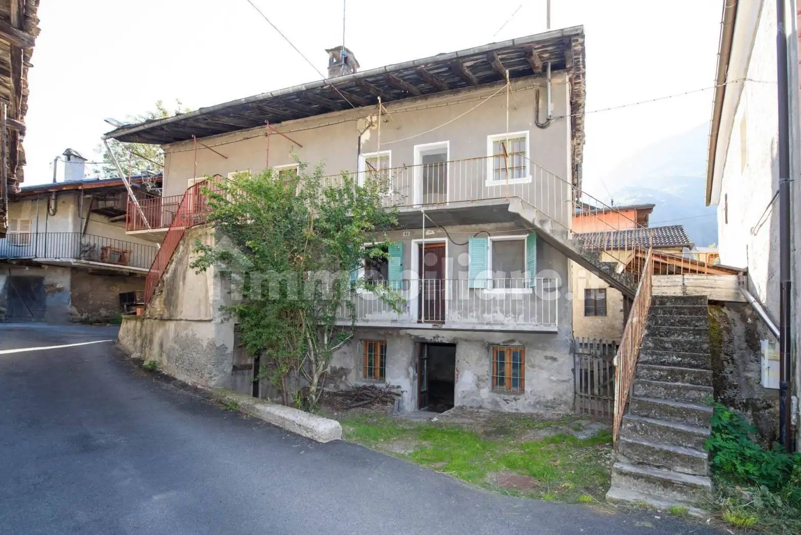 Casa indipendente in vendita a Fénis