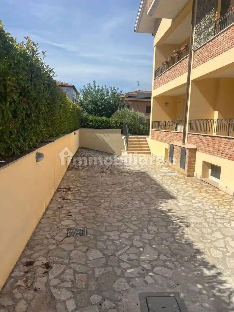 Trilocale via Terra 8, Pineto - foto 2