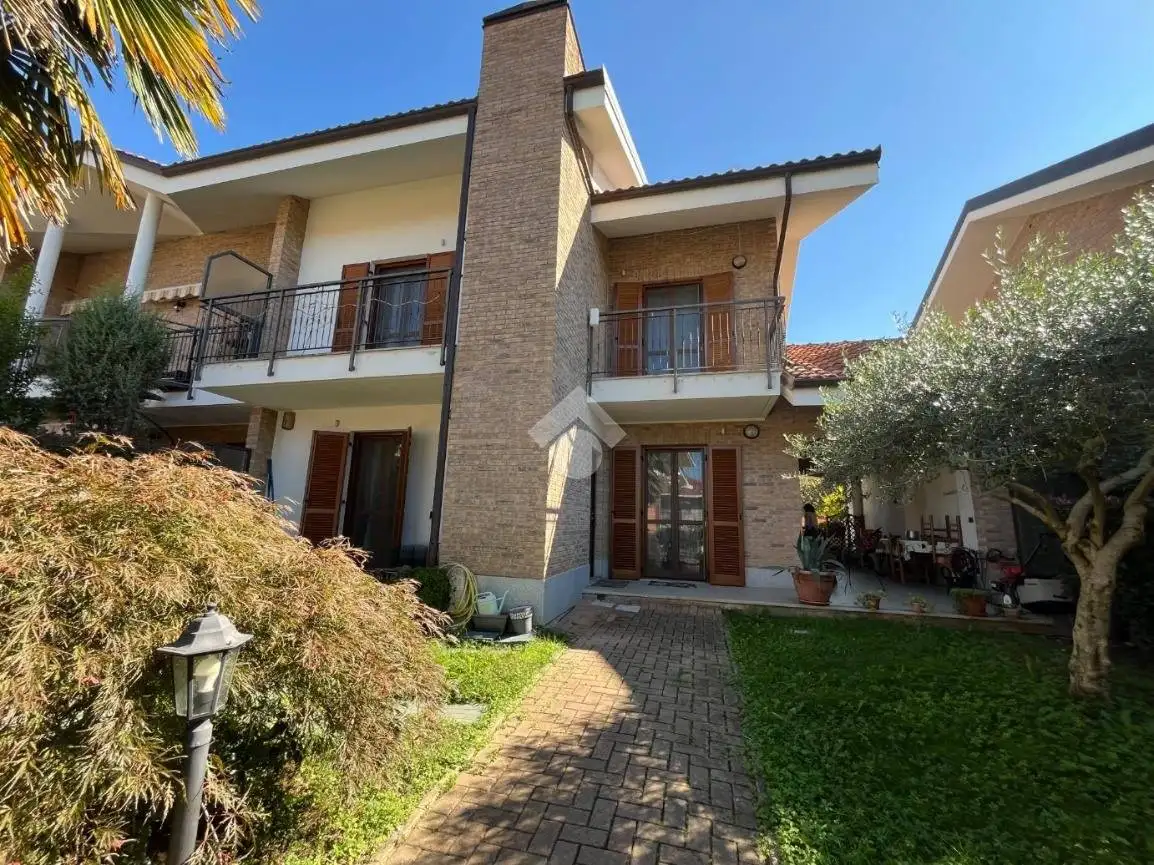 Villa in vendita a San Francesco al Campo