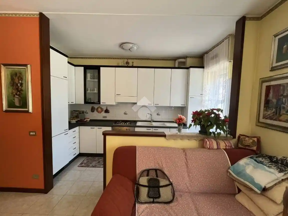 Appartamento in vendita a Limbiate