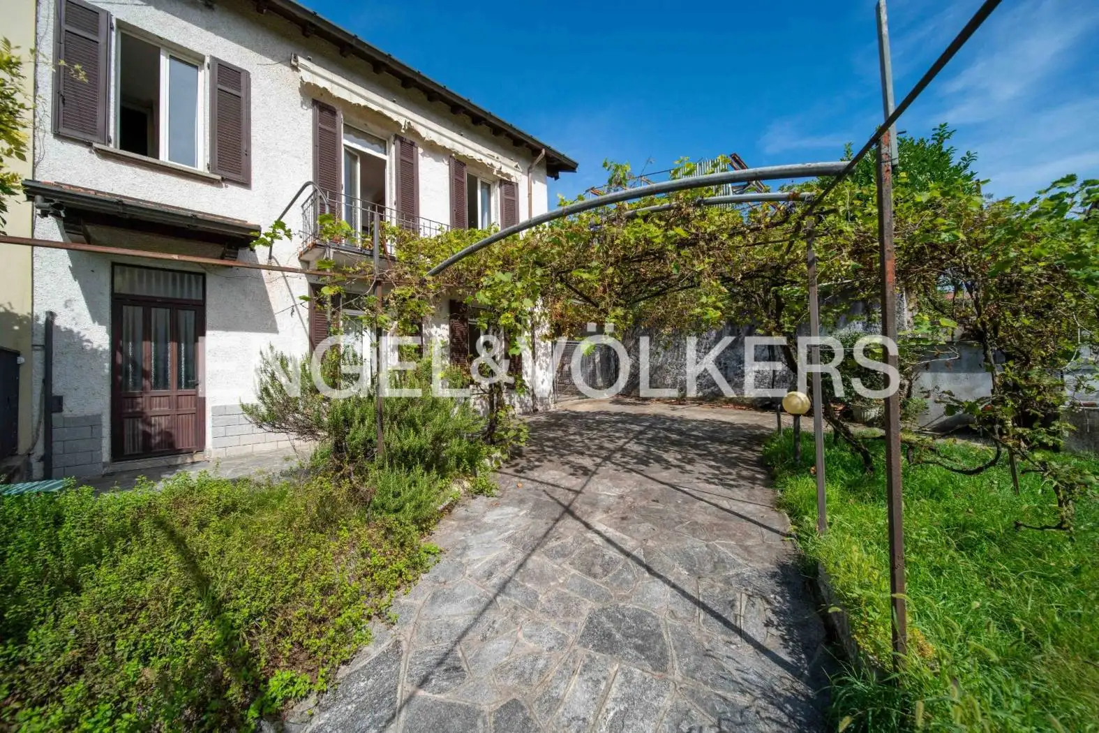 Rustico - Casale in vendita a Varese