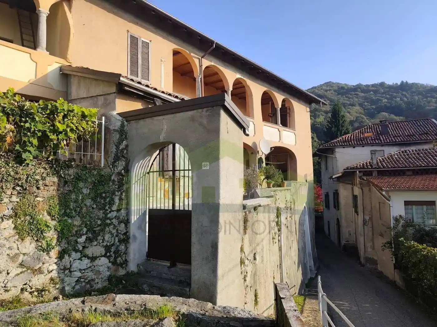 Casa indipendente in vendita a Borgosesia