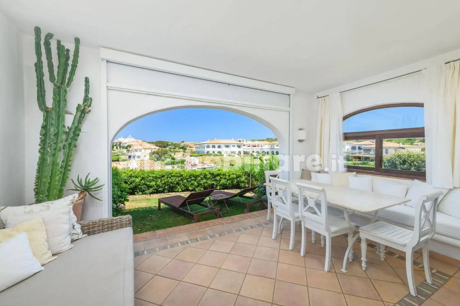 Appartamento in vendita a Arzachena