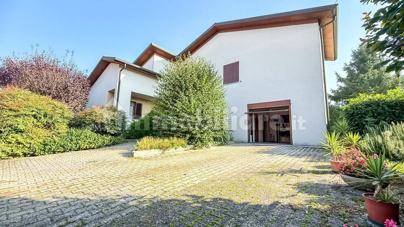 Villa in vendita a Gussola