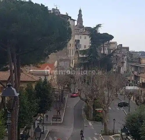 Appartamento in vendita a Poli