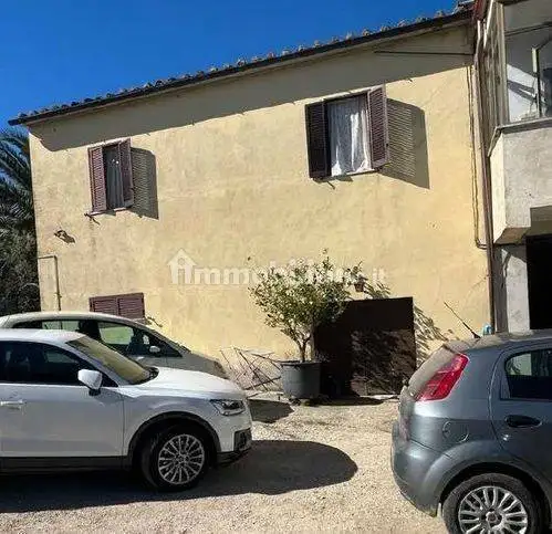 Casa indipendente in asta a Tarano