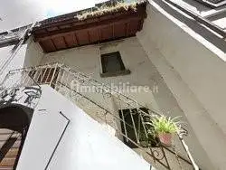 Appartamento in asta a Gallese