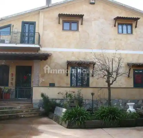 Villetta a schiera in vendita a Lariano