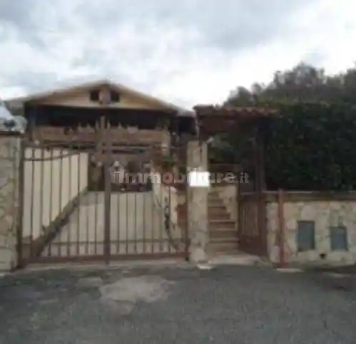 Casa indipendente in vendita a San Polo dei Cavalieri