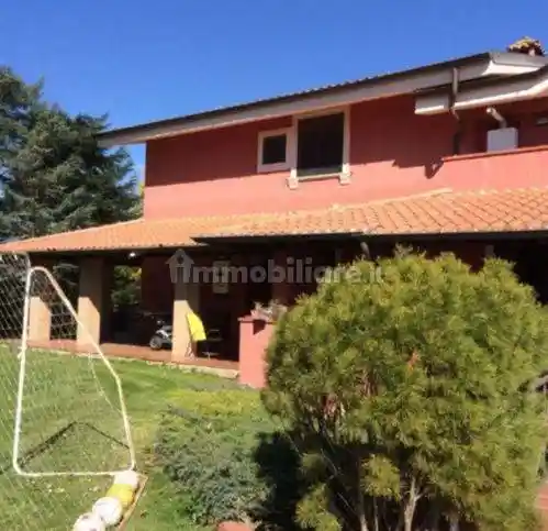 Villa in vendita a Valmontone