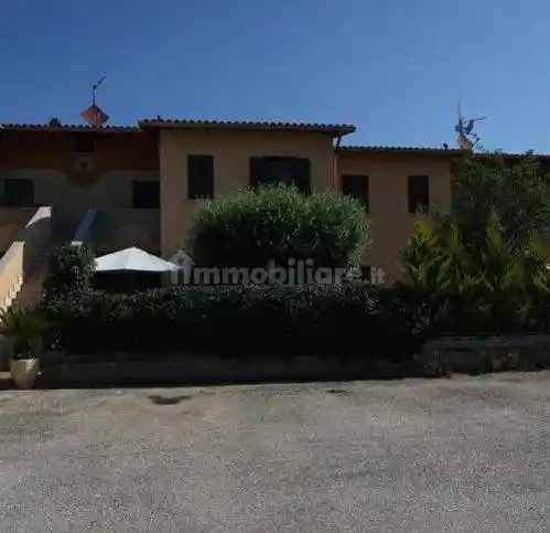 Villetta a schiera in vendita a Capena