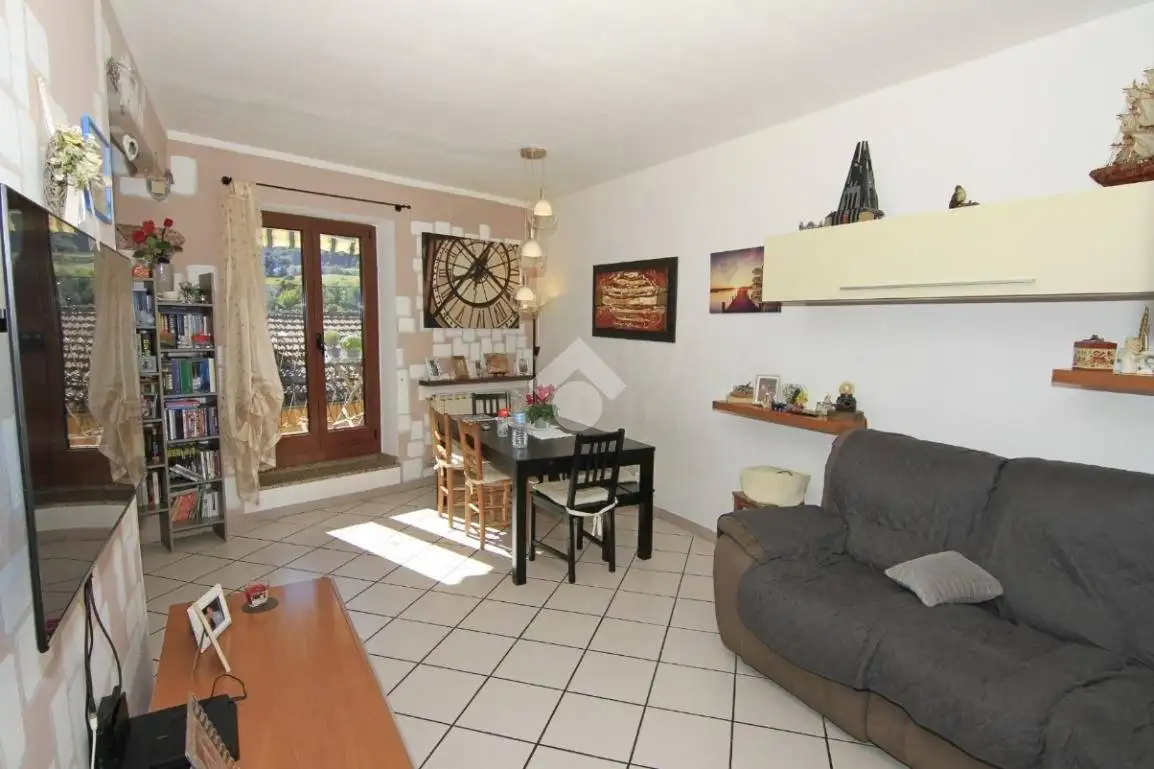 Appartamento in vendita a Gavi