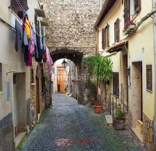 Appartamento in vendita a Palombara Sabina