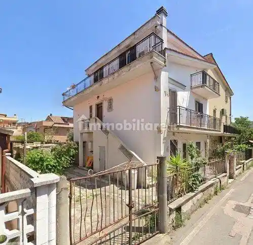 Appartamento in vendita a Guidonia Montecelio