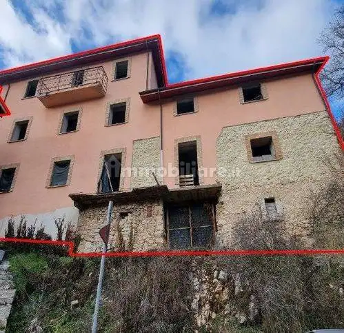 Villa in asta a Leonessa